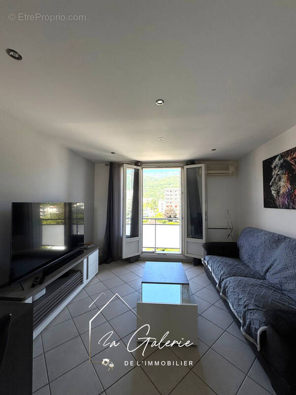 Appartement à SEYSSINET-PARISET