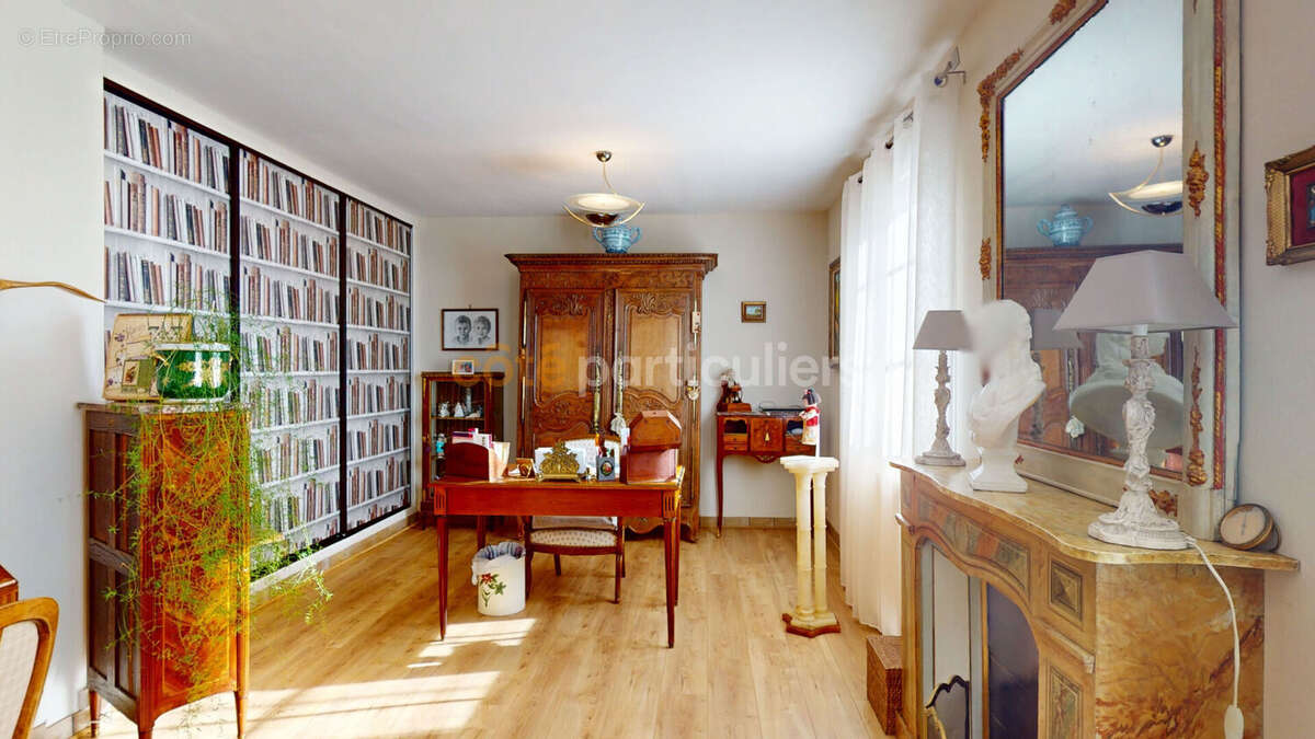 Maison à LE VAL-SAINT-PERE