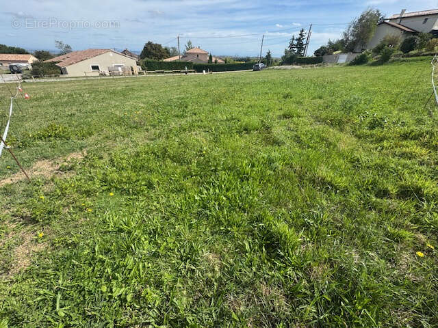 Terrain à PEAUGRES