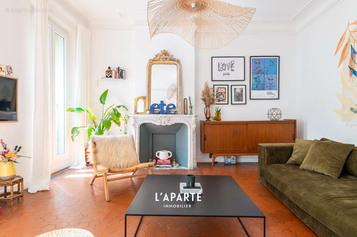 Appartement à MARSEILLE-6E