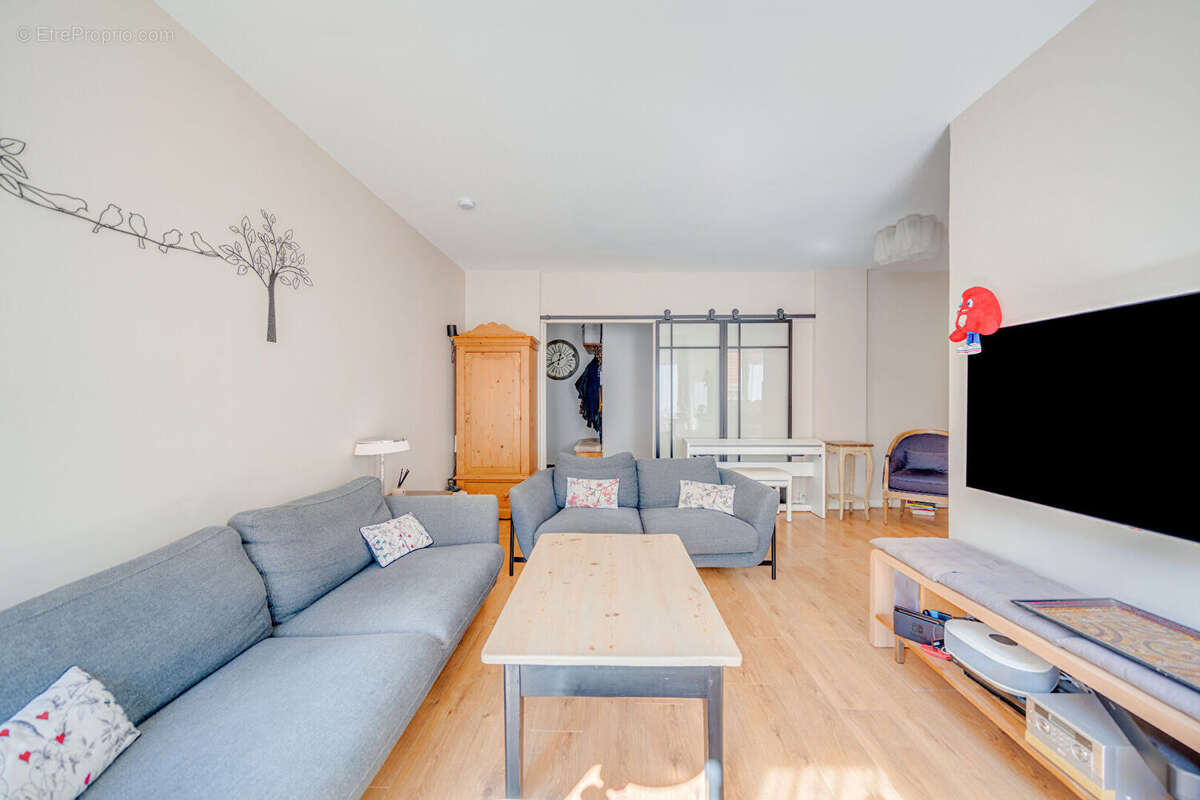 Appartement à PARIS-15E