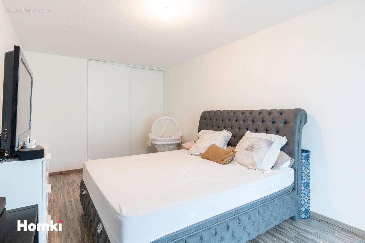 Appartement T4 de 81 m² à Saint-Fons 69190, Rue Robert et Reynier - photo 4