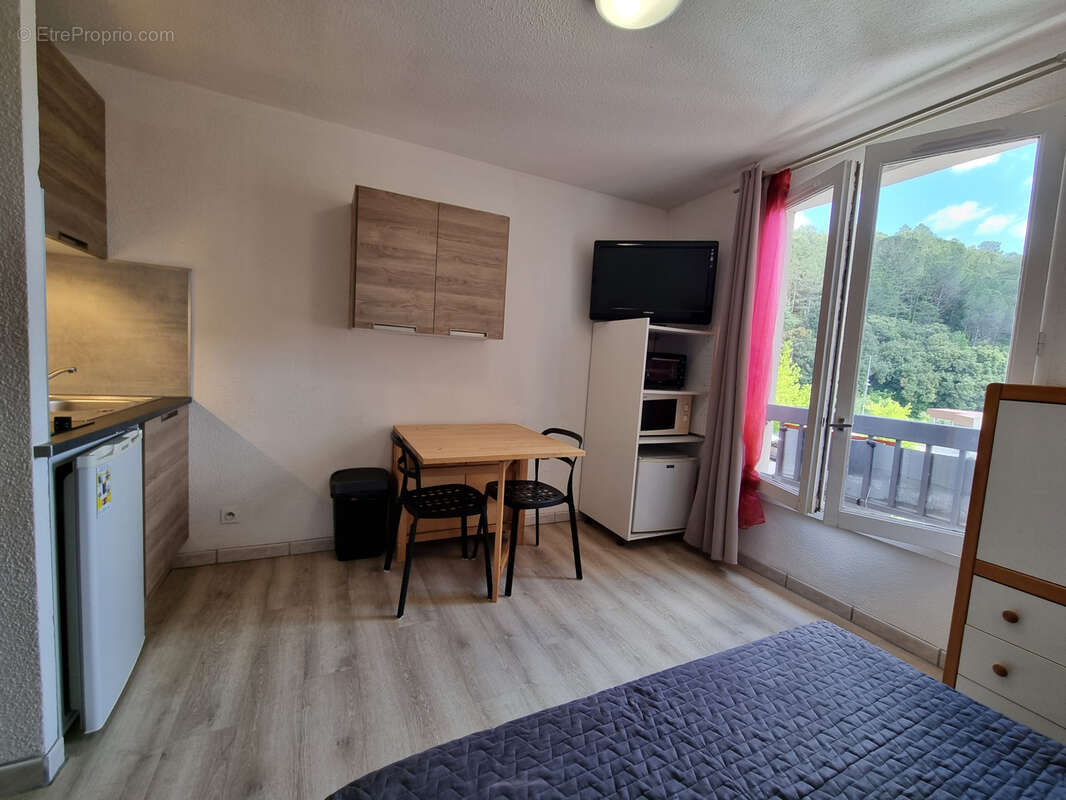 Appartement à LAMALOU-LES-BAINS