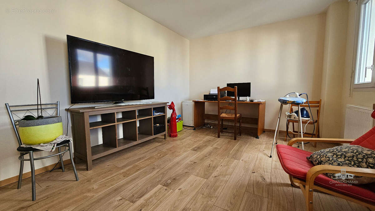 Contemporaine DPE A de 4 ch + double garage dans le centre de Sucé-sur-Erdre - photo 7