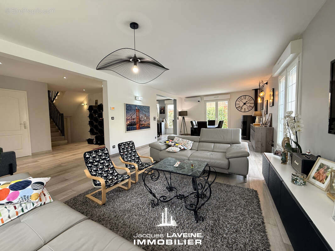 Maison à CORNY-SUR-MOSELLE