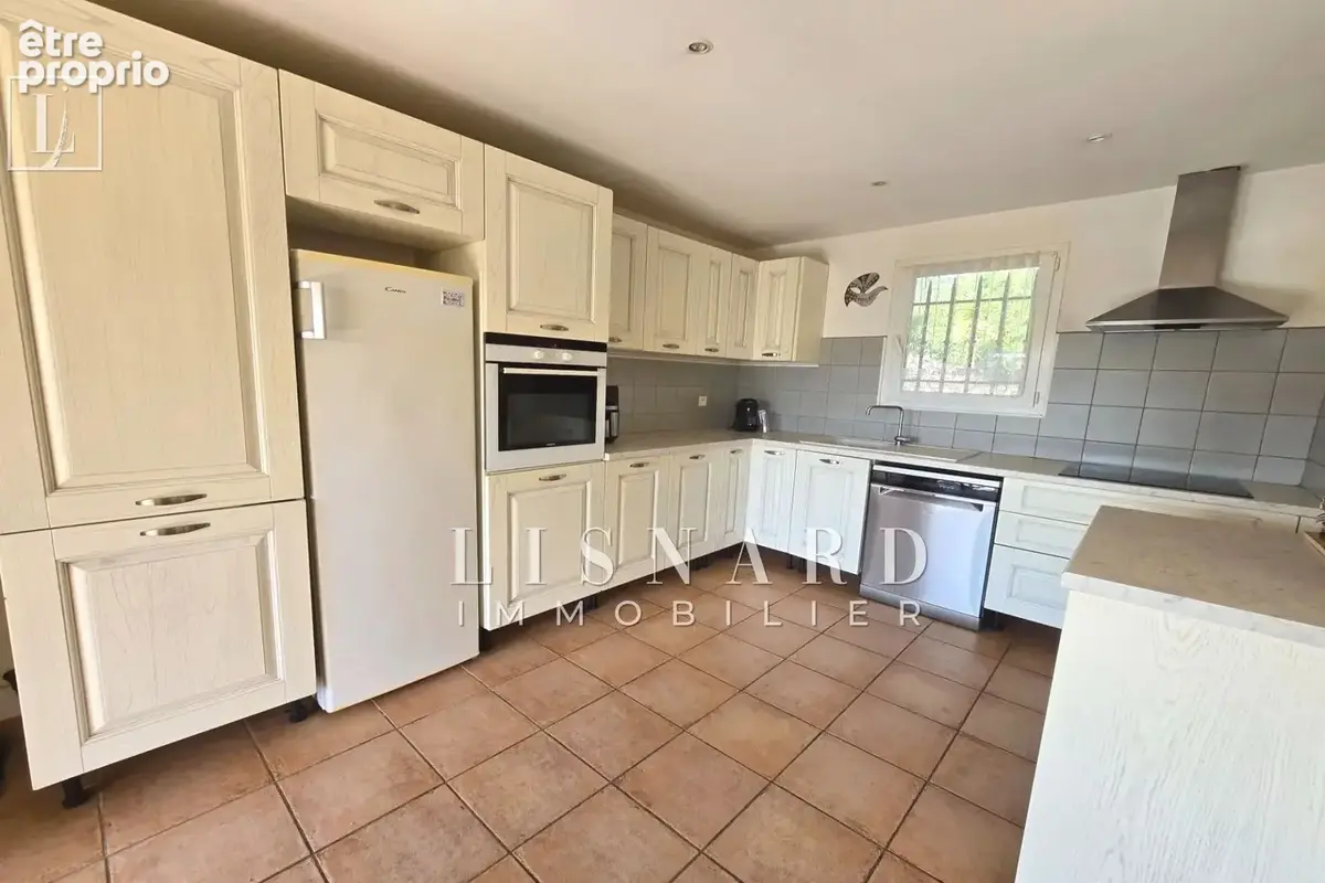 Maison 4 pièces 140 m² à vendre à Vallauris (06220) - photo 4