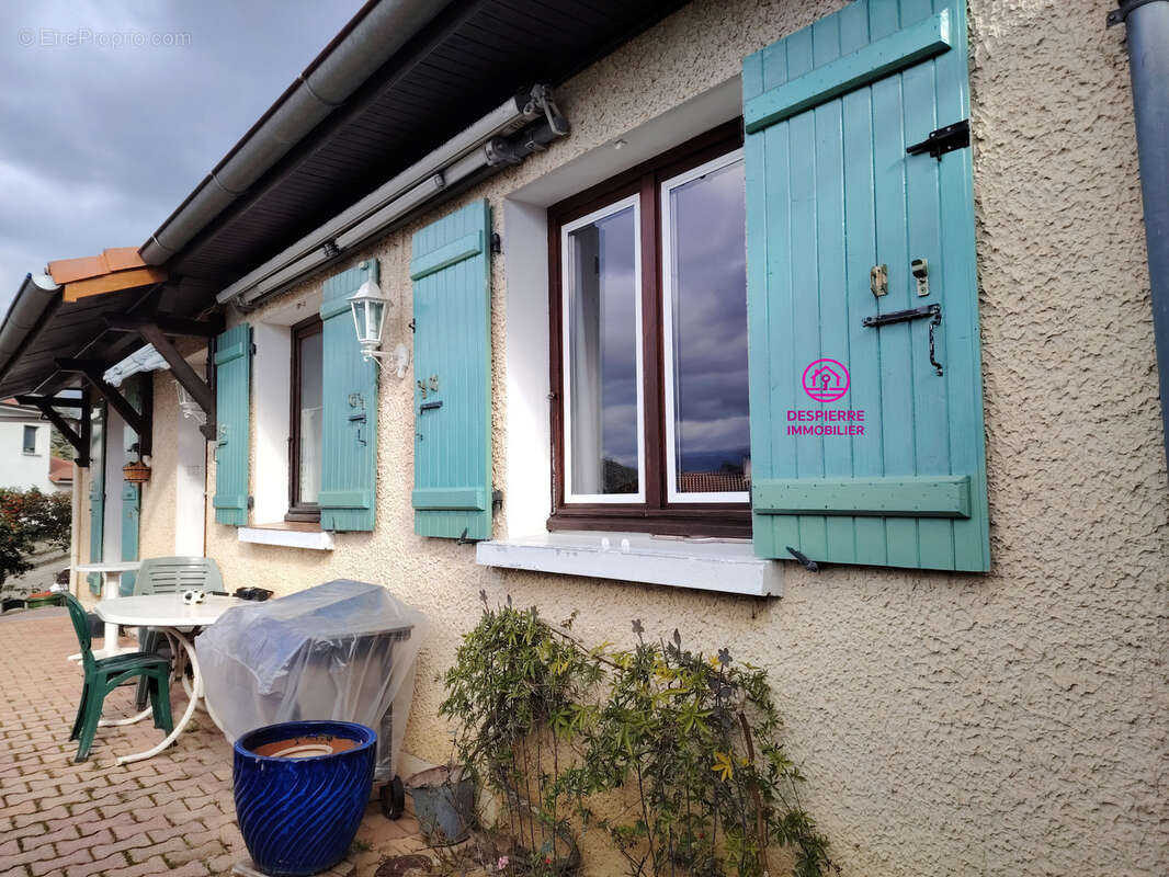 Maison à SALAISE-SUR-SANNE