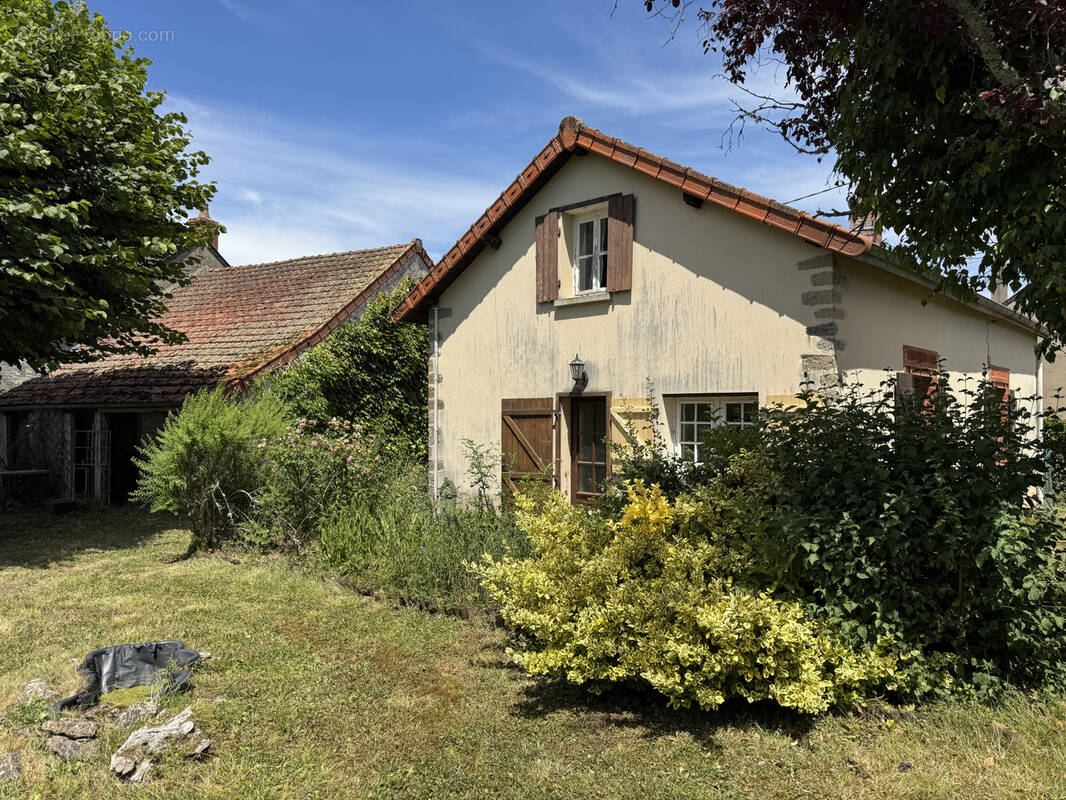 Maison à CERVON