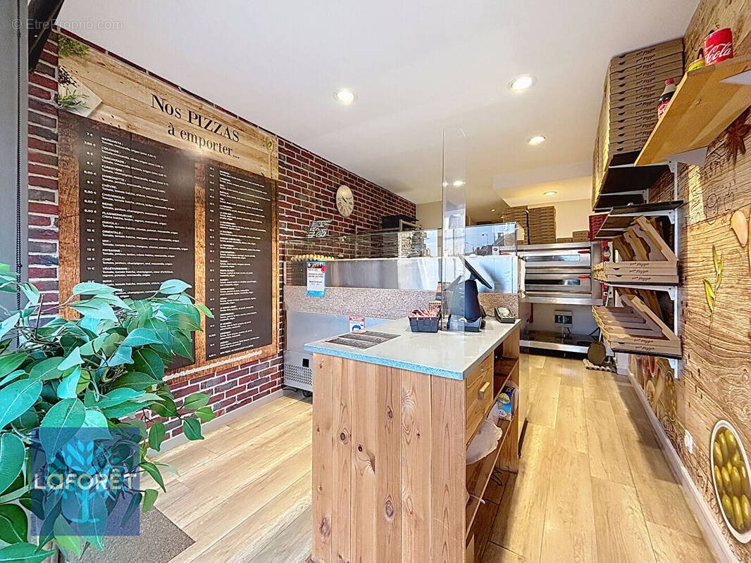 Maison à LOUVIGNE-DU-DESERT