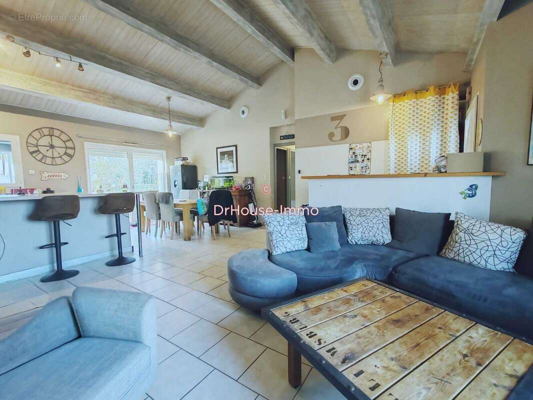 Maison à PUYRAVAULT