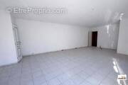 Appartement à COUTRAS