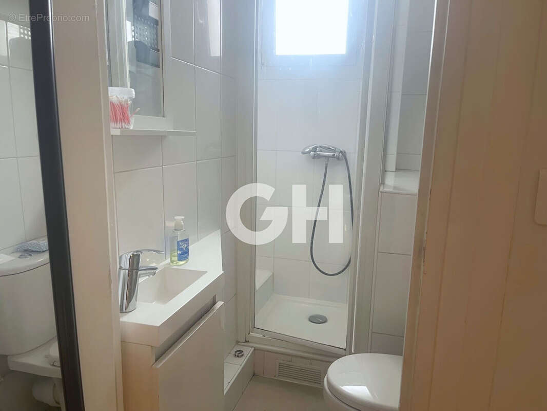 Appartement à PARIS-11E