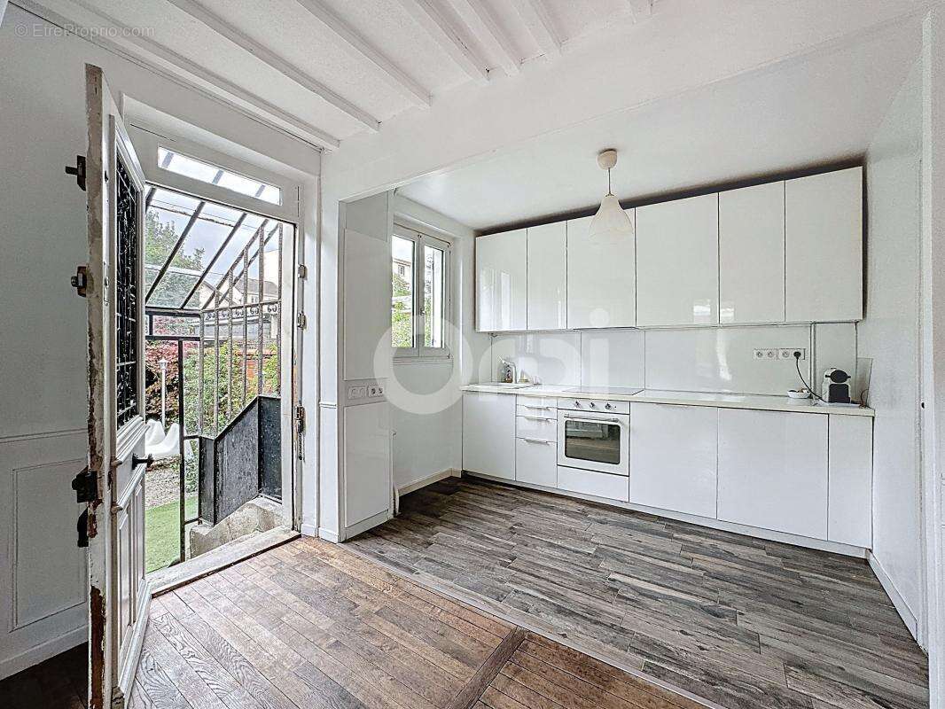 Maison à LE PERREUX-SUR-MARNE