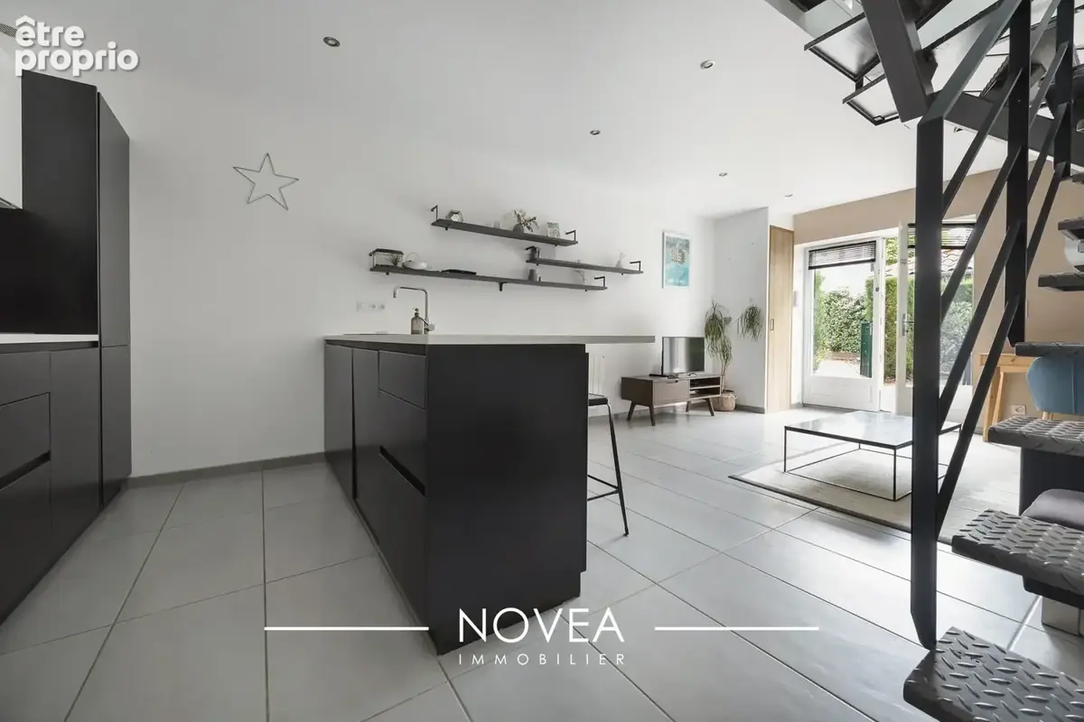 Appartement 71 m² à Tassin-La-Demi-Lune  - photo 6