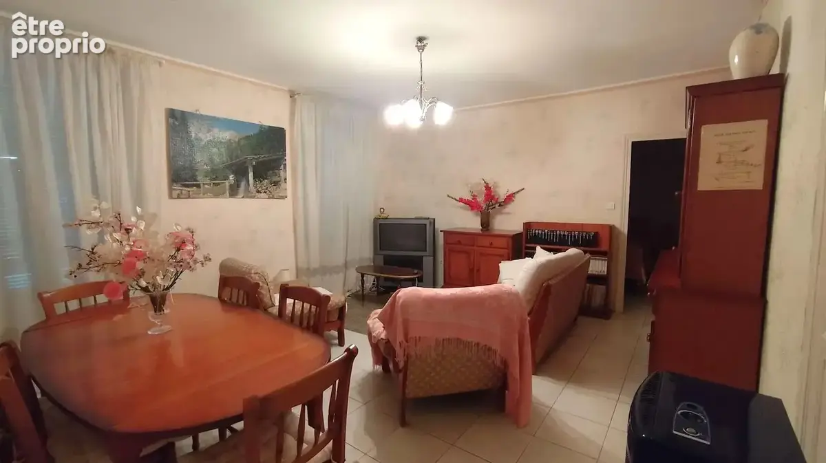 Maison 400 m² - Dépendance - Jardin - photo 8