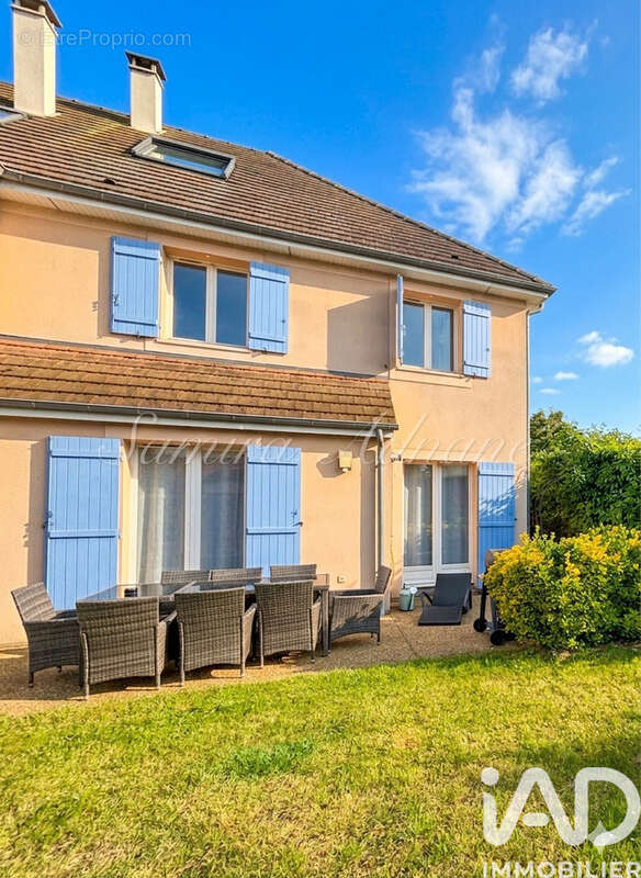 Photo 2 - Maison à CORMEILLES-EN-PARISIS