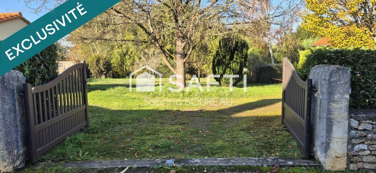 Photo 1 - Terrain à ECHIRE