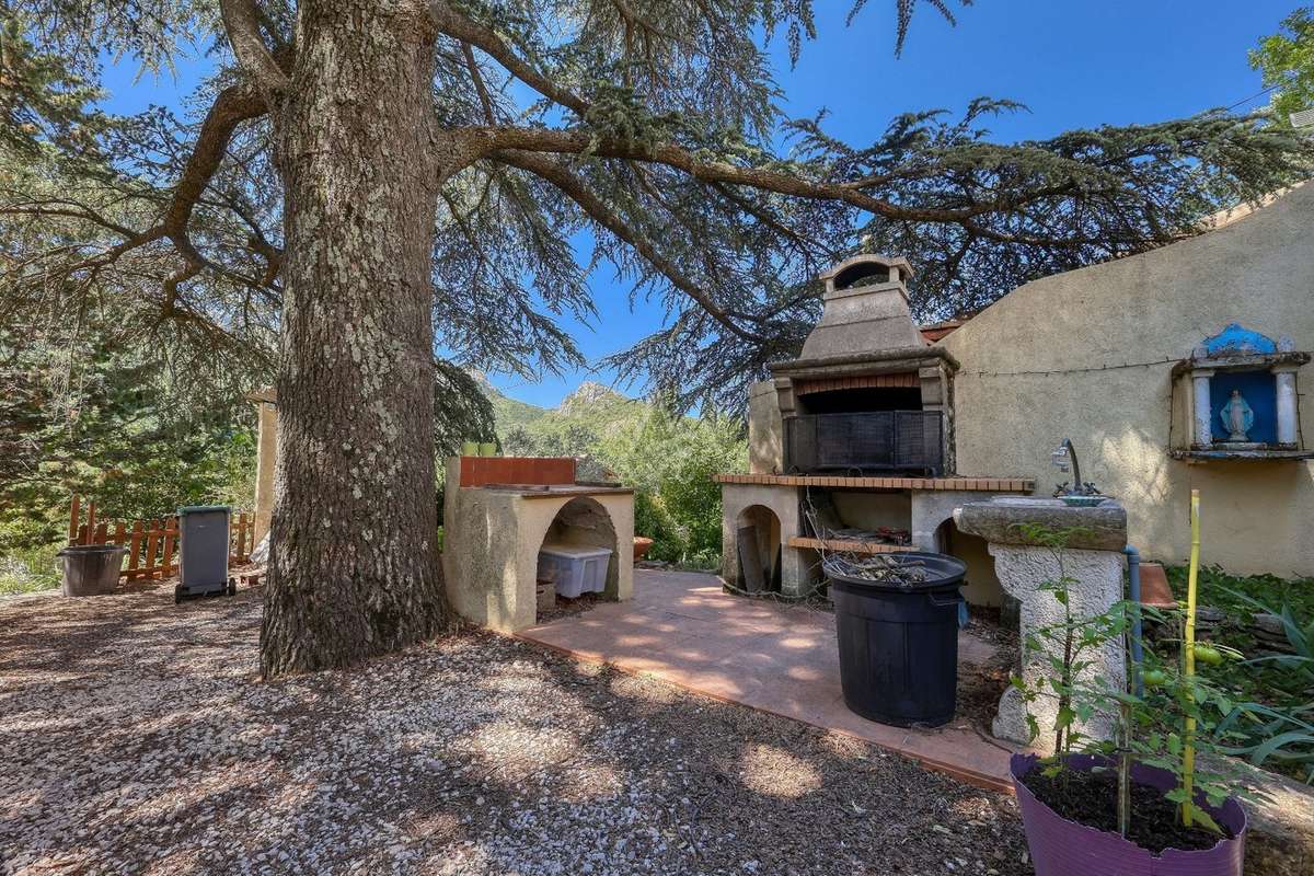 Maison à SAINT-ZACHARIE