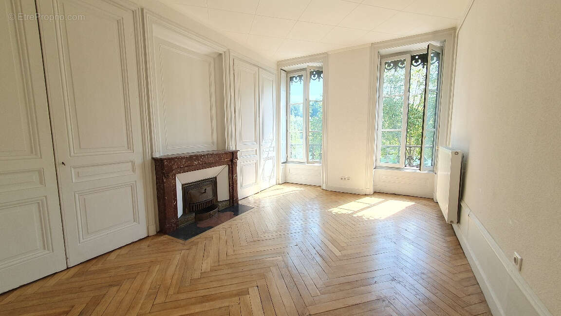 Appartement T3 traversant de 85,39 m2 avec vue exceptionnelle sur la Saône 69009 Lyon - photo 14