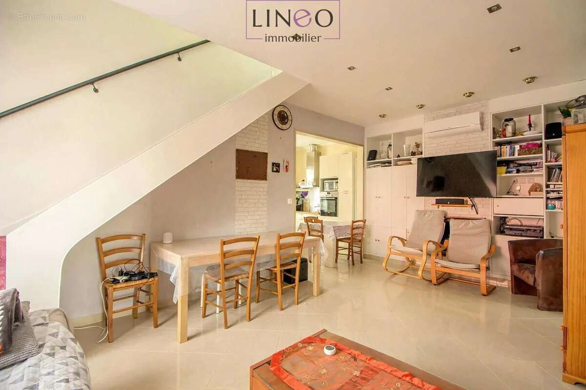 Maison à CHOISY-LE-ROI