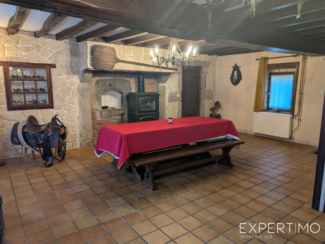 Maison à COMMENTRY