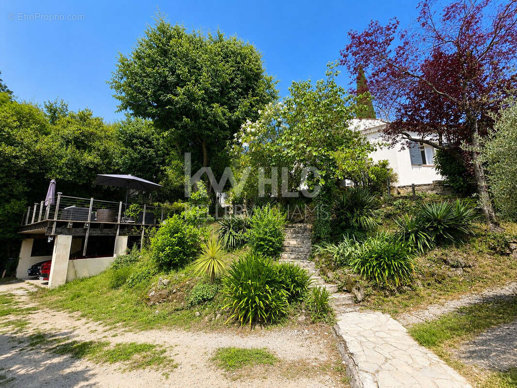 Maison 155 m² à Grasse  - photo 3