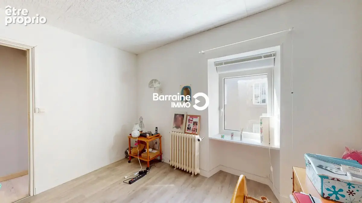 BARRAINE IMMO - A VENDRE EN EXCLUSIVITE : Maison familiale au coeur de Saint-Renan - Réf : PZ00394-FL - photo 13