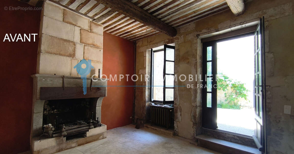 DPT(30)  Vallabrègues  Rare ! Maison de village d'architecte avec piscine intérieure et cour intime - photo 11