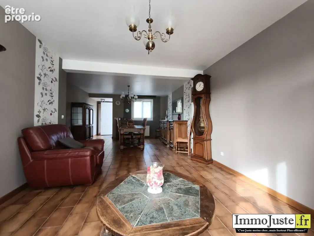 Maison 4 pièces 98 m² à vendre à Les Essarts-Le-Roi (78690) - photo 5