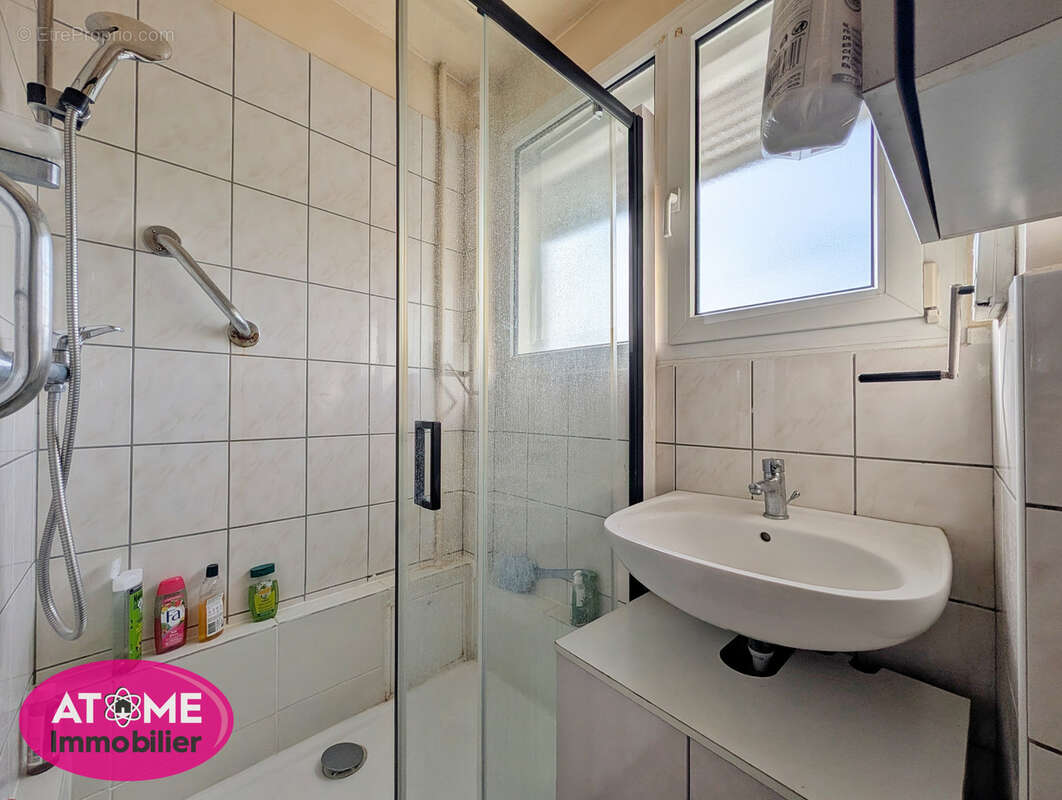 Appartement T3 lumineux avec véranda   Homécourt - photo 5