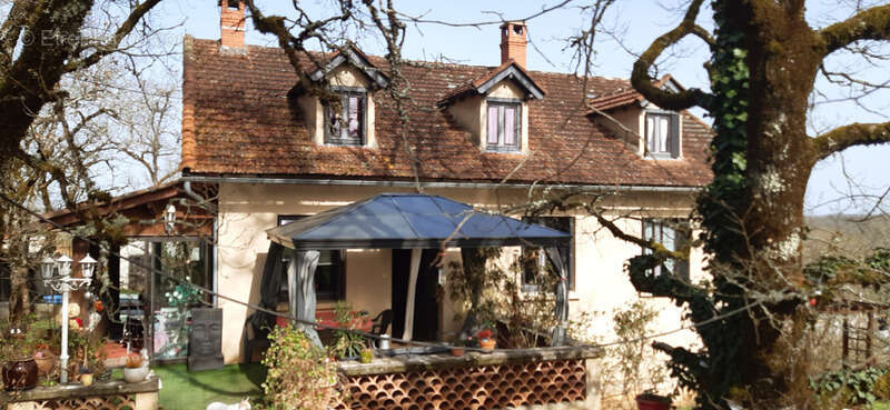 Maison à LIMOGNE-EN-QUERCY