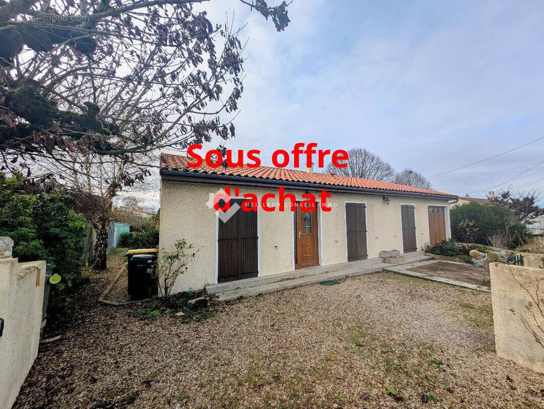 Maison à VOUILLE