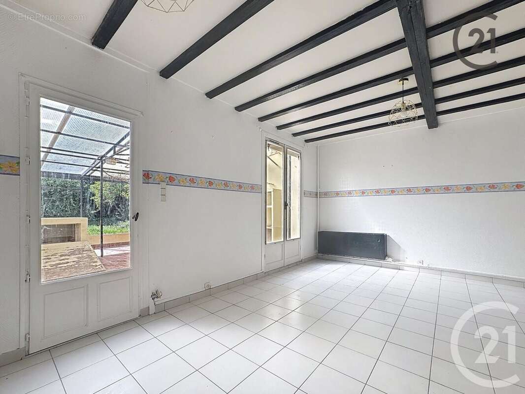 Maison à SAINT-ANDRE-LES-VERGERS