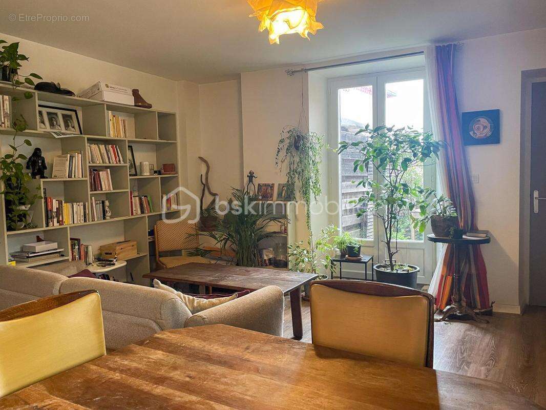 Appartement à AUBENAS