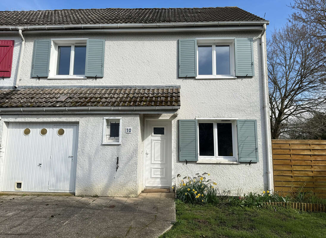 Maison à CESSON