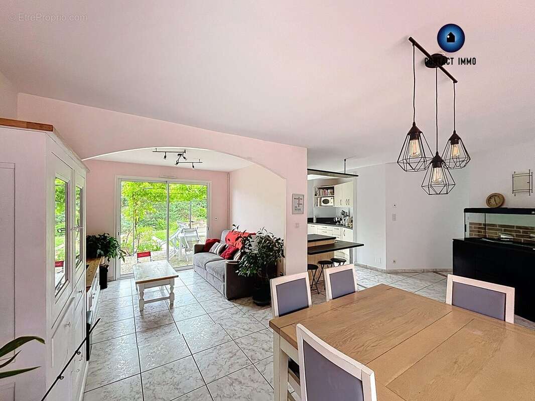 Maison à SAINT-VIANCE