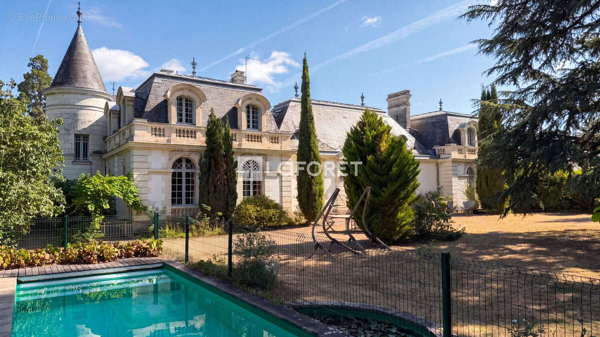 Demeure de prestige Saint Avertin 392 m2 - photo 14