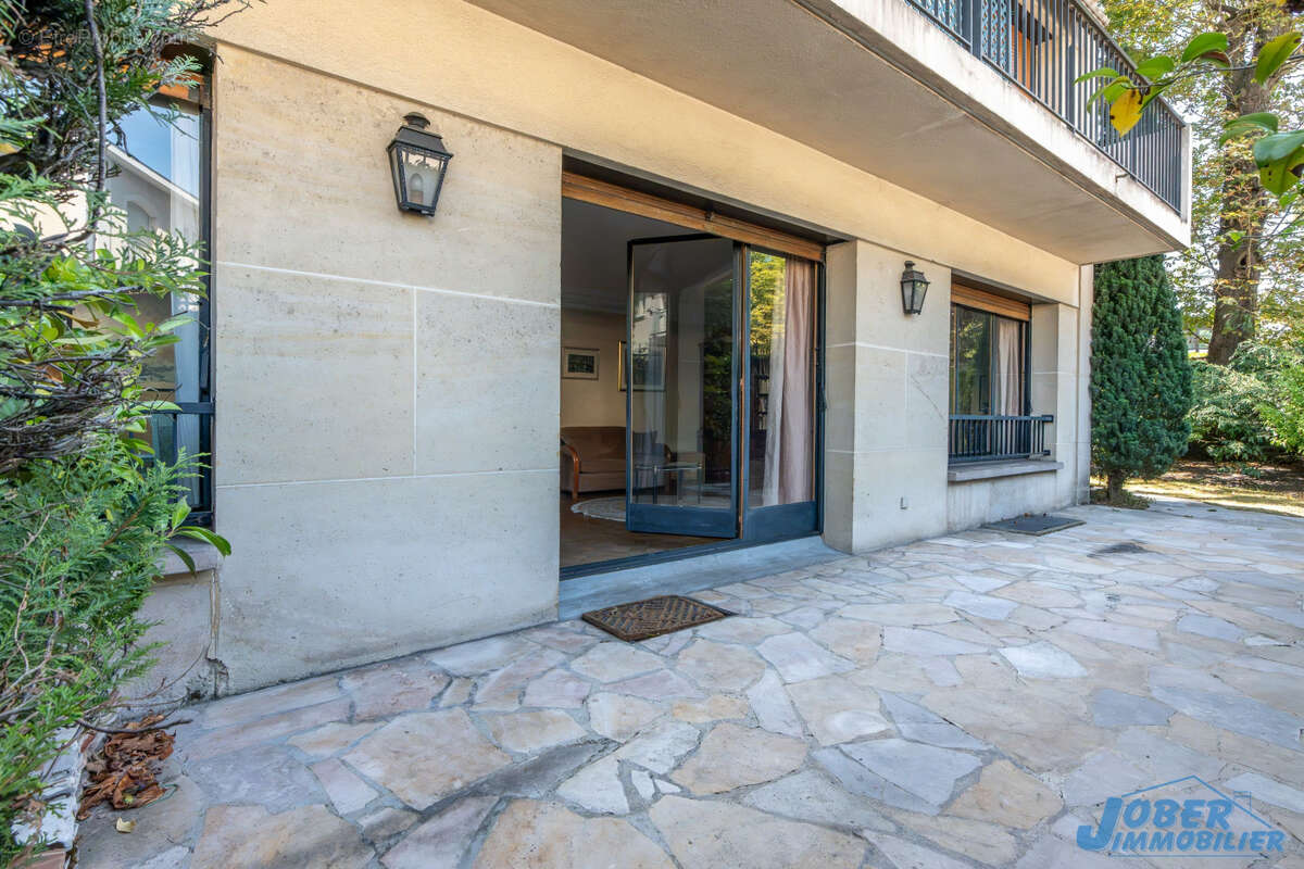 Appartement à NOGENT-SUR-MARNE