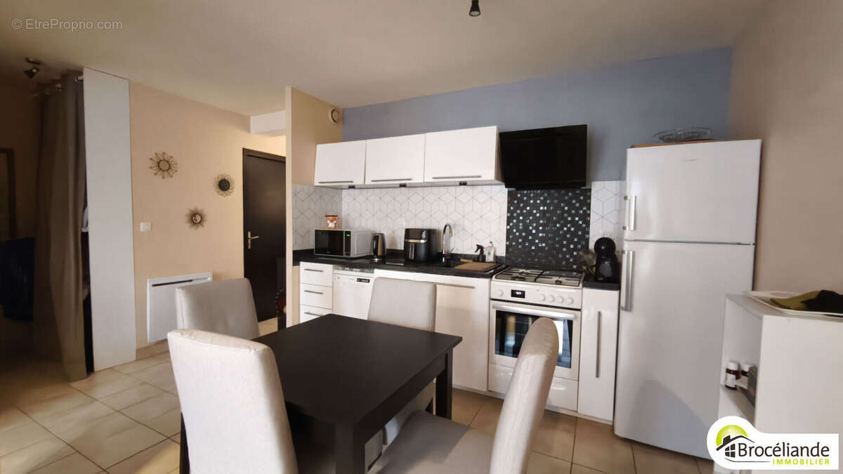 Appartement à PARTHENAY-DE-BRETAGNE