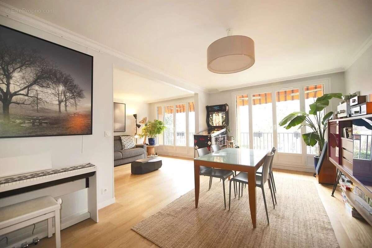 Appartement à BRY-SUR-MARNE