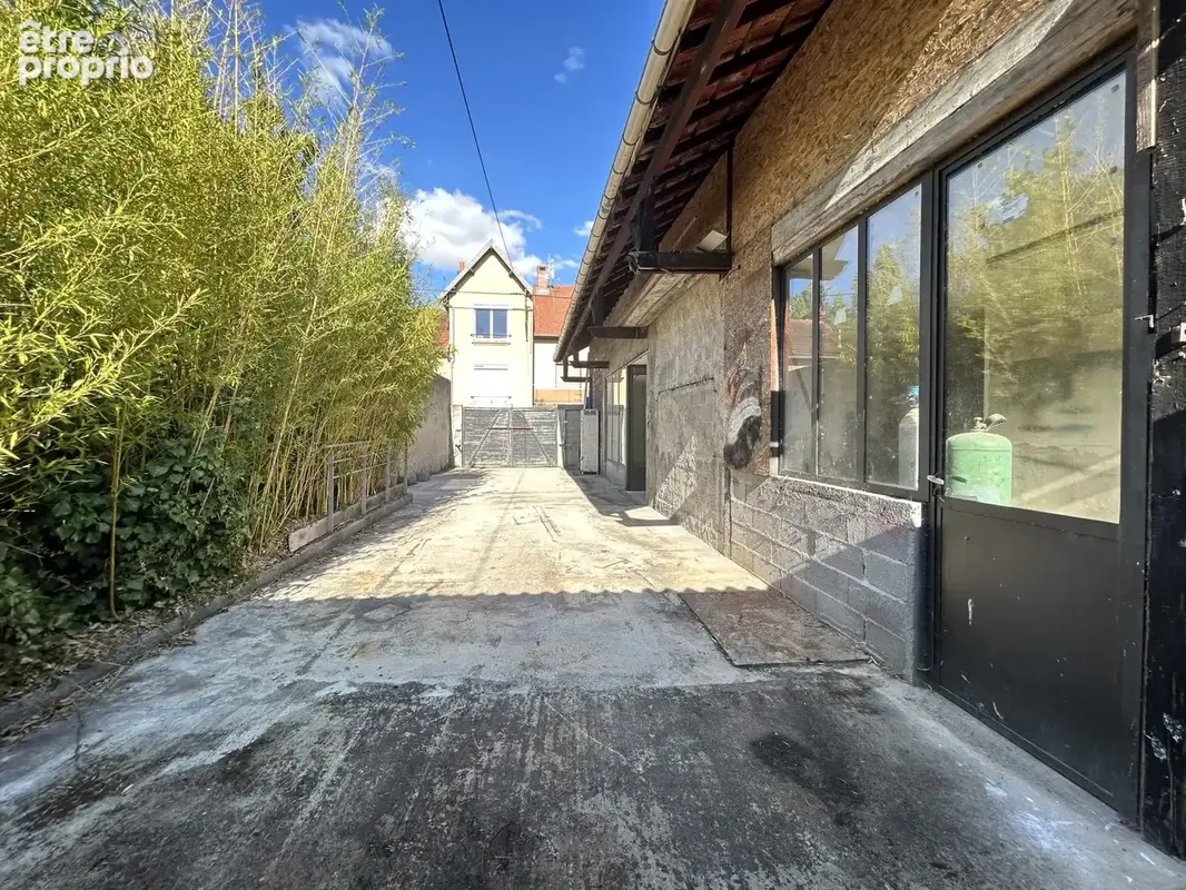 Maison à MONTLUCON