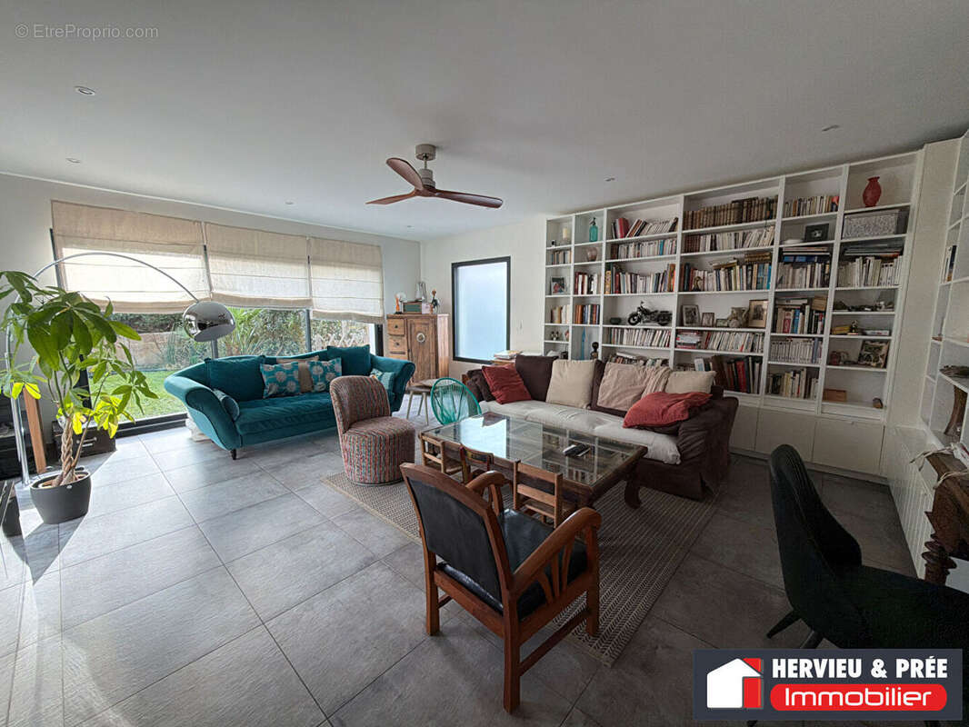 Maison à BIEVILLE-BEUVILLE