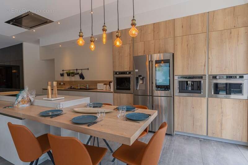 Maison à SOLLIES-TOUCAS