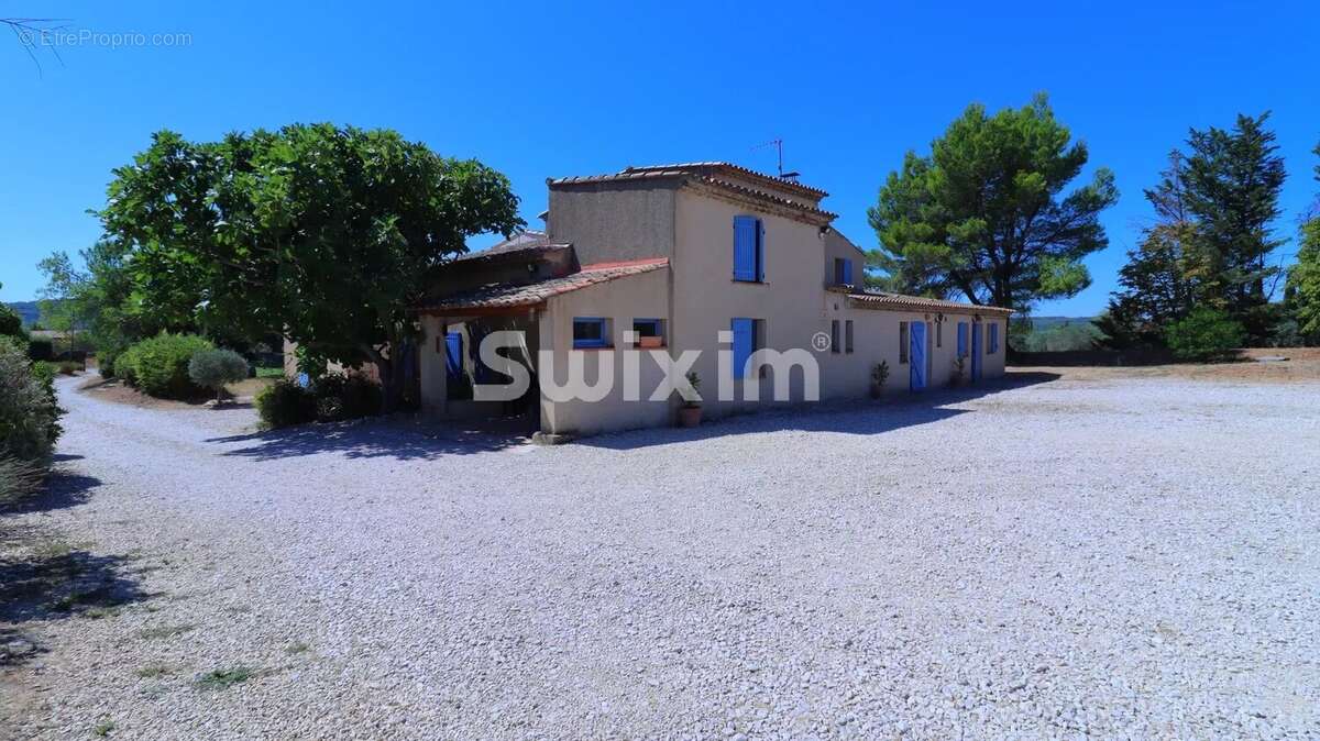 Maison à LOURMARIN