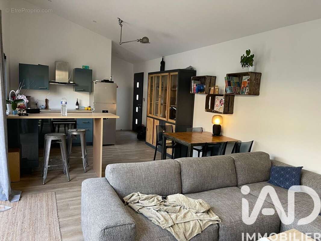 Photo 3 - Maison à ENSUES-LA-REDONNE