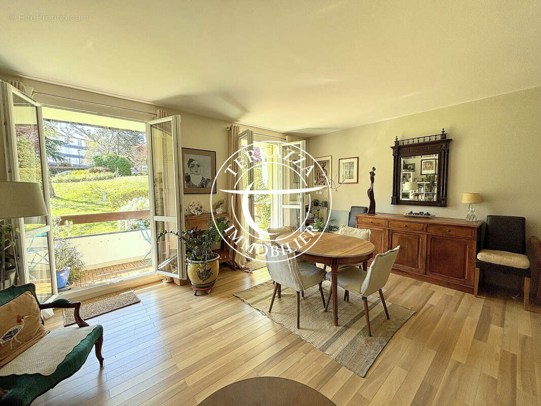 Appartement à LOUVECIENNES