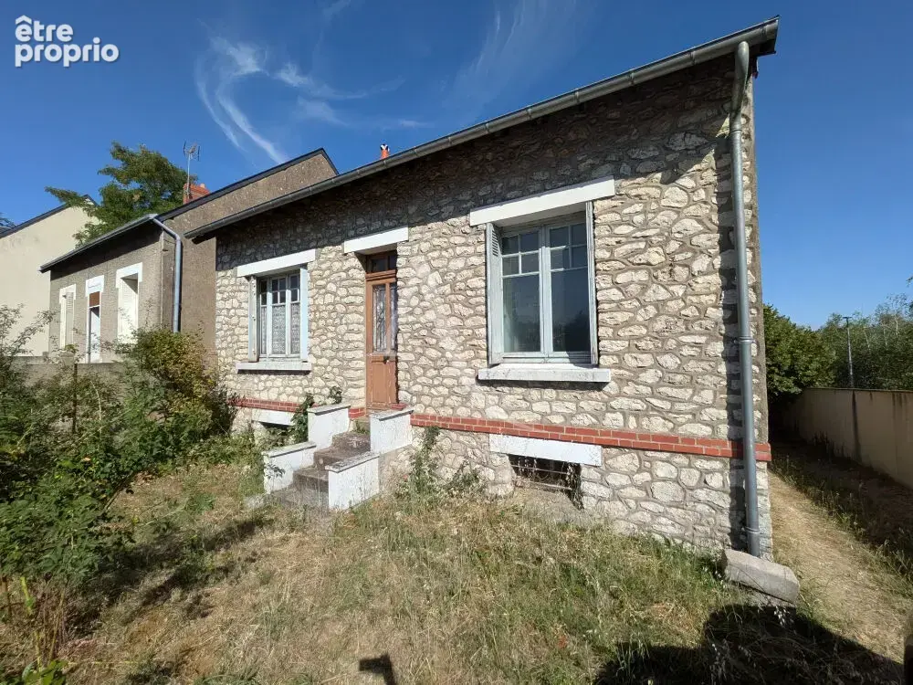 Maison à LA CHAUSSEE-SAINT-VICTOR