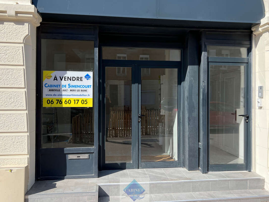 LOCAL PROFESSIONNEL pour commerce ou bureau - photo 2