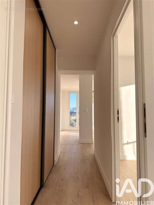 Photo 6 - Appartement à MARSEILLE-12E