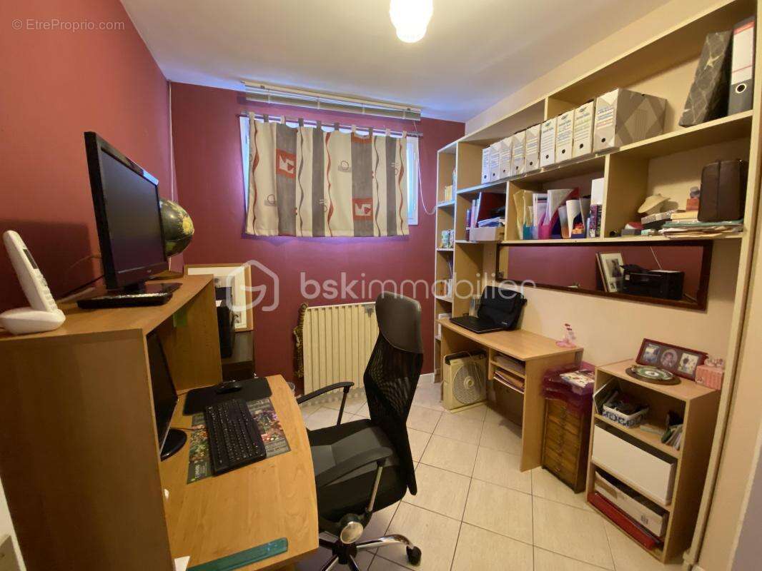 Maison  avec piscine à vendre : Profitez de l'évasion en ville ! - photo 16